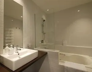 Hotel Youtei Tracks, Niseko